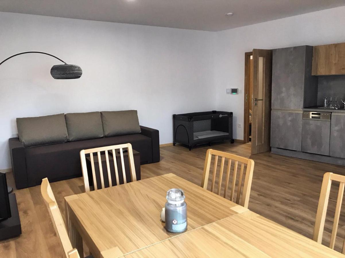 דירות Apartman T5 וורצ'לאבי מראה חיצוני תמונה
