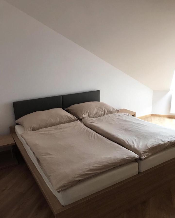 דירות Apartman T5 וורצ'לאבי מראה חיצוני תמונה